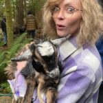 Christina Ricci Instagram - Misty Quigley goat lover 🐐❤️‍🔥 @shoyellowjackets #yellowjackets 📸 @msmelanielynskey