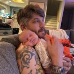 Christina Ricci Instagram - Happy 1st Father’s Day @markhamptonhair ♥️ Love of our lives ♥️ Heart and soul of our family ♥️ We love you endlessly ❤️‍🔥❤️‍🔥❤️‍🔥❤️‍🔥 Sorry I made you be really quiet while I made this 😬😘