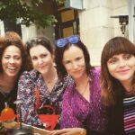 Christina Ricci Instagram - 🐝🐝🐝 #olders Happy Birthday @tawnycypress ! @juliettelewis @msmelanielynskey #yellowjackets @showtime