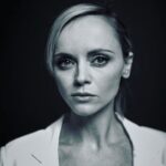 Christina Ricci Instagram - 🖤🤍🖤🤍 thank you @raquel_zimmermann @lenakoro @francelledaly @suzycon for the ❤️ #challengeaccepted #womensupportingwomen @jgreenery 📷