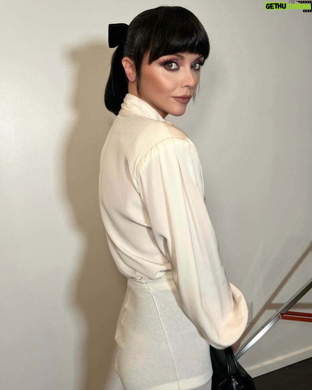 Christina Ricci - 106.6K Likes - In @marcjacobs ♥️ @themarcjacobs and @rogervivier ♥️ @gherardofelloni
For @mptf #nightbeforetheemmysparty
@juliavonboehm
@markhamptonhair
@allanface
@nailsbyzola
@rubyvo_
@absolute4ngel
@kassidytaylorxx