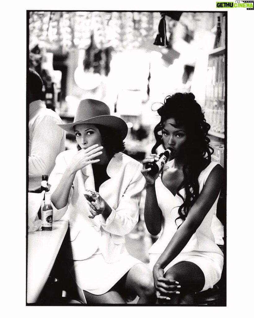 Christy Turlington Instagram - Happy Birthday to my “youngest”old friend @naomi Wish we could celebrate in NOLA like this! 📷 @arthurelgort for @voguemagazine
