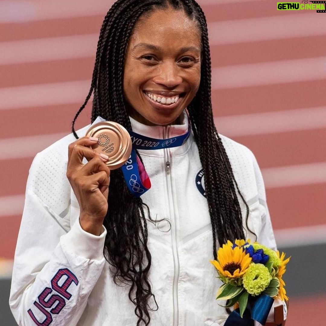 Christy Turlington Instagram - This Woman. This Mother. This Superior Athlete. Congratulations on earning your 11th Olympic Medal in Tokyo! #tokyo2020 @allysonfelix