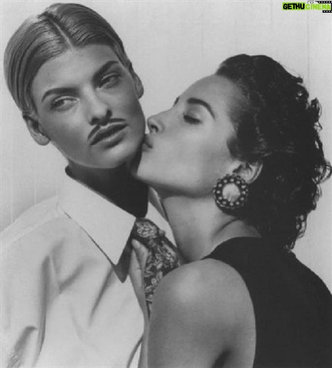 Christy Turlington Instagram - Belated Happy Birthday to my “Super” Friend @lindaevangelista This photo was taken by @karllagerfeld for one of many fun campaign shoots we did together for @chanel back in the day. 🖤🤍