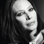 Christy Turlington Instagram - Happy International Women’s Day! Always a pleasure to spend an afternoon with @inezandvinoodh & Co. Thanks for the haircut @mustafayanaz & the enhancements @aarondemey1 ✨ Realización: @valecollado Manicura: @DeborahLippmann Diseño en set: @Jillcnicholls Producción: @VLM.productions Casting: @imurillo Head of Editorial Content: @karlamartinezdesalas