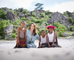 Cinta Laura Kiehl Instagram - WAMENA, one of the most beautiful places on Earth. I will be back. 🌏🤍

#ActofLove