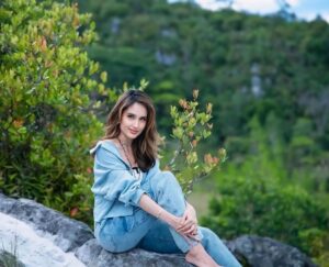 Cinta Laura Kiehl Instagram - WAMENA, one of the most beautiful places on Earth. I will be back. 🌏🤍

#ActofLove