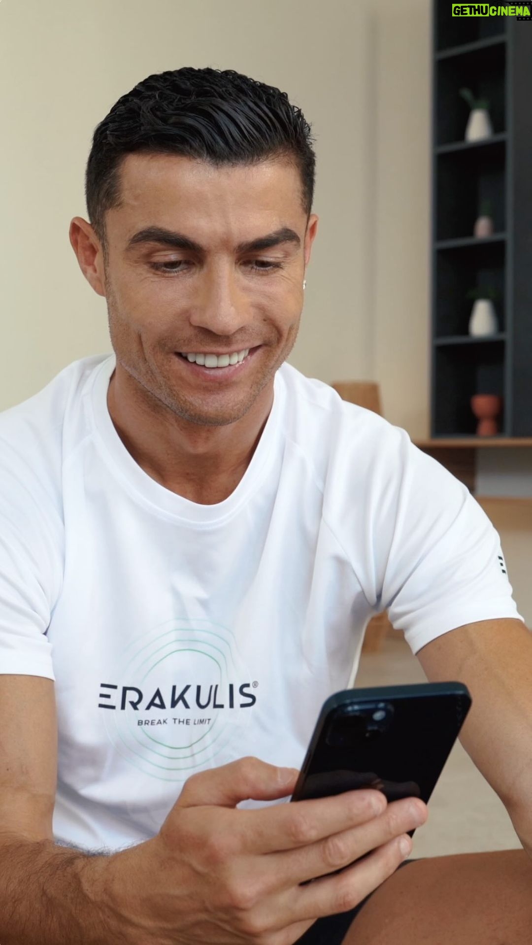 Cristiano Ronaldo Instagram - You have the power, I have the Platform! π Take a step towards greatness and transform your lifestyle with @erakulis. Break The Limit. π Find out more at erakulis.com #Erakulis #BeErakulis #Wellness #Lifestyle #Fitness #Nutrition #MentalBalance