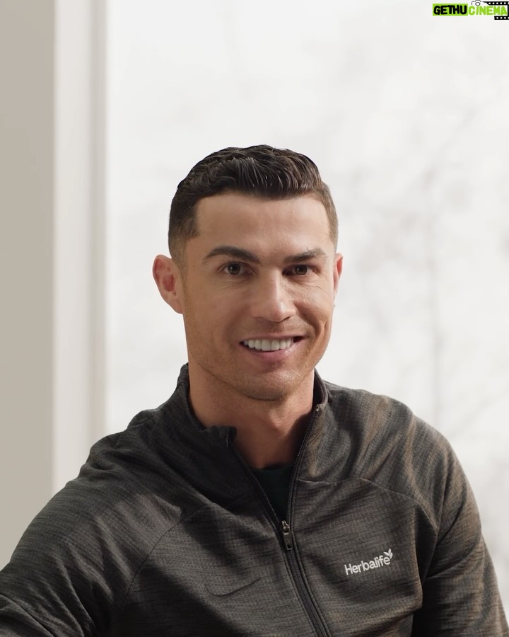 Cristiano Ronaldo Instagram - Itβs hard work making it look easy, but it sure is fun! π Check out a behind the scenes preview of our great partner @Cristiano sharing his #Bestmoves with us πͺπ½β½! Lots more to come. #LiveYourBestLife #ImWithYou