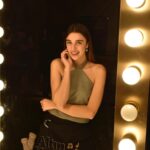 Damlasu İkizoğlu Instagram - @altinkadehadada #altinkadeh @collegeema 🫶🏻✨ #davet Kıbrıs
