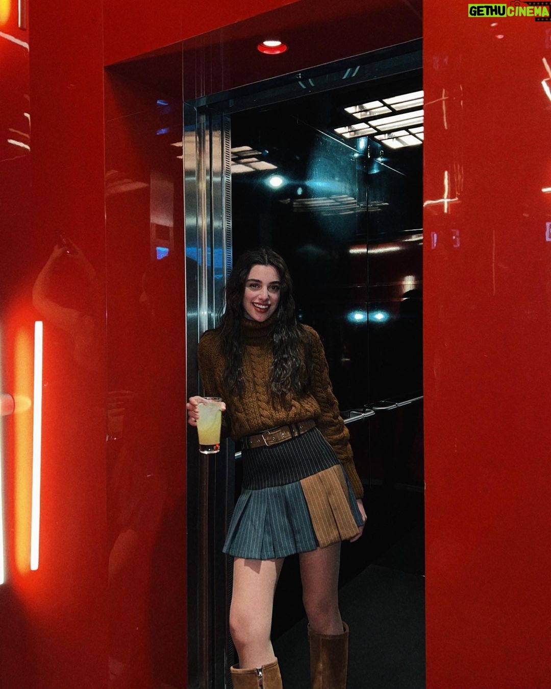 Damlasu İkizoğlu - 177.7K Likes - @basedistanbul ❤️🔥
📸@muratkvk35