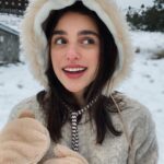 Damlasu İkizoğlu Instagram - ❄️ @eleledergisi #elelesnowyoga 🫶🏻 Kartalkaya Kayak Merkezi