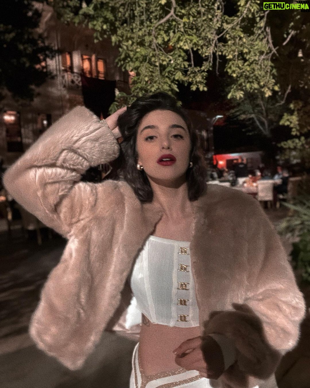 Damlasu İkizoğlu - 181.3K Likes - 🪷