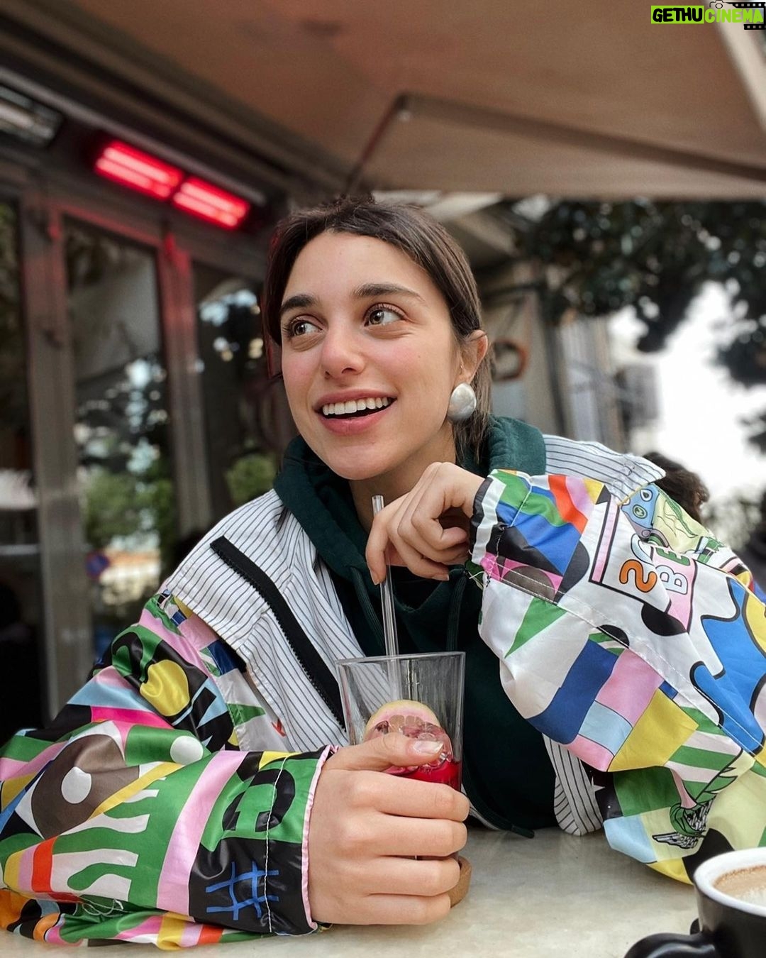 Damlasu İkizoğlu - 181.1K Likes - 🍄
