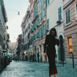 Damlasu İkizoğlu Instagram - Street Spirit 🎧