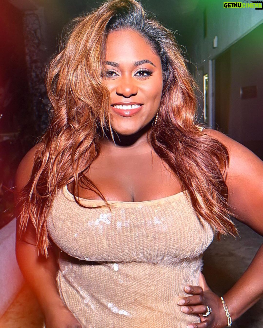 Danielle Brooks - 145.6K Likes - Honey we was outside. 💋LA Nights.