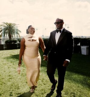 Danielle Brooks Instagram - Life is so much more enjoyable when you have people to share it with. ✨#unforgettablemoments @essence 

Catch the 17th Annual Essence Black Women in Hollywood TONIGHT March 15th 9pmET/PT on OWN streaming on MAX

📸 : @bokocecile