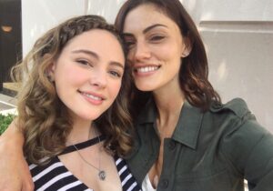 Danielle Rose Russell Instagram - Coolest mom around ♥️ @phoebejtonkin