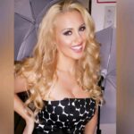 Darcy Donavan Instagram - 💖LEARN TO BE POSITIVE💖 There is no point in going through life seeing the negative side to everything. Life is so much easier when you see the positive side in everything in life. I’m not saying you have to become irrationally positive and never see negative in your life or the world around you. That view is unhealthy. But you can learn how to think positively. Simply looking at situations in a positive light will help you to be a happier person and more successful!🎉🥳😃💝 Cheers to you for having a wonderfully, "POSITIVE" outstanding day!😊❤️🥳