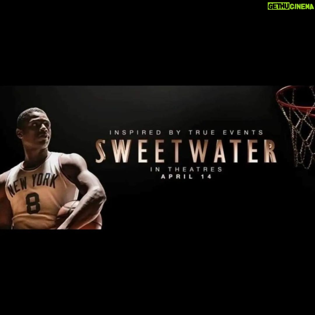 Darcy Donavan Instagram - I had such an amazing time yesterday the Warner Brothers Studio for the movie premiere of, "Sweetwater," opening in movie theaters this weekend!🎬 My wonderful friend who is the Writer-Director, Martin Guigui, never gave up on telling this story of the first African American, Nat Sweetwater Clifton, to get a contract to play in the NBA.🏀♥️ Such a heartwarming true story and such terrific Celebrity Talent, Everett Osborne, Cary Elwes, and Richard Dreyfuss and many more!💯💝❤️ Martin you did an incredible job! Congratulations on this amazing film, l'm so proud of you and the family! Wishing everyone a fantastic day and let me know what you think of this incredible film!😊❤️ #WarnerBrothers #redcarpet #writer #director #moviepremiere #actor #recordingartist #sweetwater #martinguigui #harlemglobetrotters Hollywood, California