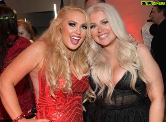 Darcy Donavan Instagram - Here are some RE-CAP PHOTOS of the VIP Hollywood Meets Web3 Celeb Red Carpet Event!π¬πΈπ Such a FANTASTIC TIME! Thank you @angelicabridges @sav.labrant @davidarwhite @imakestars @actor_tyler_g @aramismerlin @brittanyaldean @merlin_crypto FOR AN EPIC TIME!!