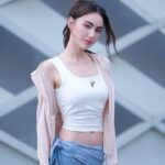 Davika Hoorne Instagram – 💕 ฝากตัวกับแฟนๆชาวจีนและไทยด้วยนะคะ  我真的很享受这次经历，我会全力以赴。我请求大家的鼓励。  #sisterwhomakewaves