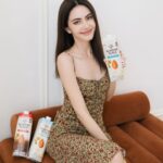 Davika Hoorne Instagram – กูลิโกะ นมอัลมอนด์ โคกะ ที่ 1 ในใจของดาวิ อร่อย ดื่มง่าย ได้ประโยชน์ทุกเช้า ด้วยวิตามินอี 100%, ไฟเบอร์สูง, 0% โคเลสเตอรอล นมทางเลือกสำหรับคนแพ้นมวัว ไม่มีน้ำตาลแลคโตส ลองเลยค่ะ! 
 
#กูลิโกะอัลมอนด์โคกะ #นมอัลมอนด์ #ทางเลือกสุขภาพ #อร่อยบอกต่อ