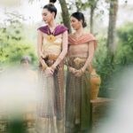 Davika Hoorne Instagram – วันนี้ได้มาไหว้ท้าวศรีสุดาจันทร์ถึงสถานที่จริงรู้สึกถึงพลังของแม่ค่ะขอให้โปรเจ็คนี้ปลอดภัยผ่านไปด้วยดีทุกคนทำงานราบรื่น 🙏🏻❤️ ขอบคุณทุกคนที่ไปด้วยกันขอบคุณพี่ดาว ขอบคุณทุกฝ่ายขอบคุณทีมน้องนางรำขอบคุณพี่ใหญ่และผู้ใหญ่อีกหลายท่านที่ไปร่วมไหว้พร้อมกันนะคะ❤️🙏🏻 ขอบคุณชุดสวยสวยๆจากครูไก่ค่ะ