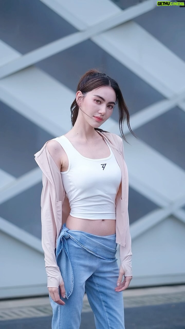 Davika Hoorne Instagram - 💕 ฝากตัวกับแฟนๆชาวจีนและไทยด้วยนะคะ 我真的很享受这次经历,我会全力以赴。我请求大家的鼓励。 #sisterwhomakewaves