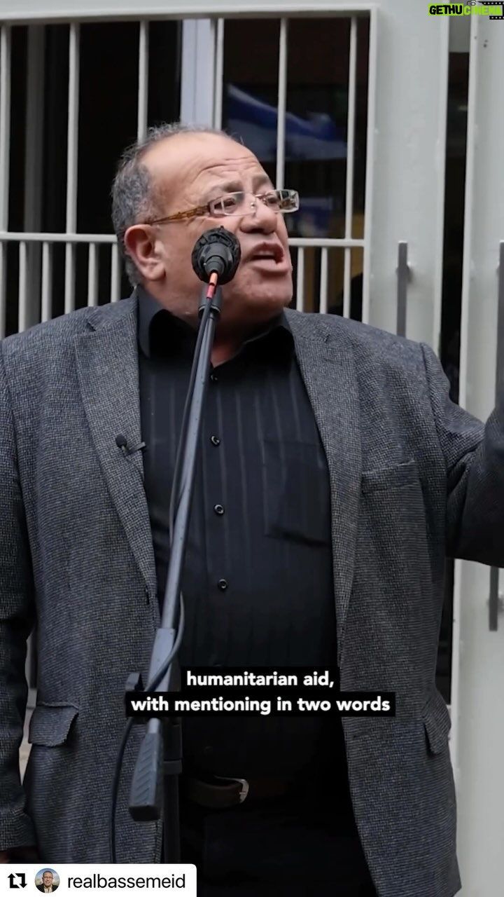 Debra Messing Instagram - Bassem Eid, Palestinian peace activist and human rights expert, spoke at a rally outside the Qatari embassy today to call for the release of the hostages. Qatar, the @cij_icj, the @icrc, and the entire international community should all be putting more pressure on Hamas to release the hostages — for the benefit of Gazans as well as Israelis. Thank you @realBassemeid for your leadership. The rescuing of the hostages, 4 months in captivity, being tortured and raped, must be the focus of the entire global community. Only then, can we work toward justice and peace. 🙏🏼PLEASE watch the video before commenting. #peace #bringthemhomenow #justiceforall # #ICRC #freethehostages