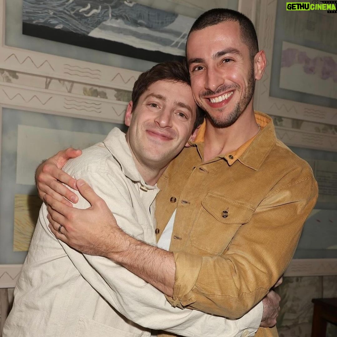 Debra Messing Instagram - WHAT A GIFT! To watch a brilliant comic soar on stage, bring tear inducing laughter to everyone witnessing his sorcery and deliciousness, while being challenged to see what our darkest corners hide. Tonight, at 10 pm do not miss JUST FOR US with @alexedelman on HBO MAX. You will hear the craziest story about how an orthodox Jewish kid from Boston crashed a Neo-Nazi meeting in Queens New York, and momentarily fell for a cute white supremacist named Chelsea. The screening was the highlight of the year. Gathering with Jew~loving people, being momentarily lifted out of our never ending grief, to celebrate an artist who celebrates a people, and all people, in the funniest most nuanced way. If you need a laugh— here it is! Congratulations @alexedelman ! PS this show started off- broadway, moved to Broadway and now is streaming. Let me know if you saw the show in NY! #comedy #jewishcomedy #onemanshow #whitesupremacists #boston #hbomax