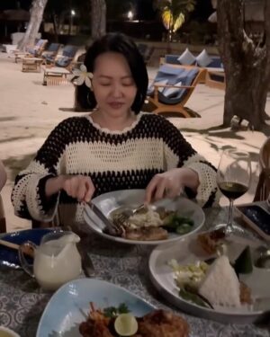 Dee Hsu Instagram - 到哪都要唱🤣
