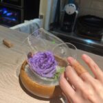 Dee Hsu Instagram - 好啦，放一張像樣的啦！在一家日本的法國餐廳，竟然把酒杯捏碎，廚師很貼心的幫我貼上ok蹦❤️還放了花在酒杯裡！不知道有沒有算錢進去🤭