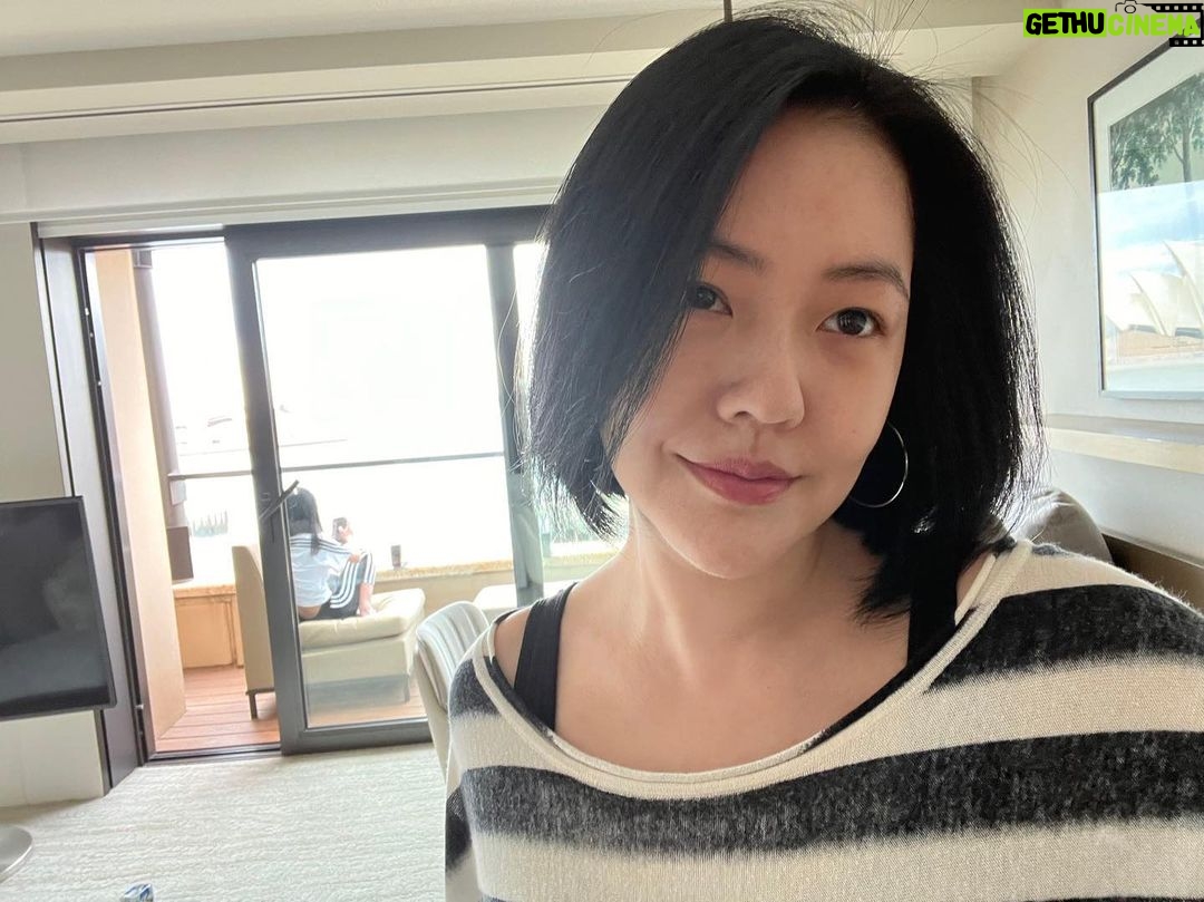 Dee Hsu Instagram - 怎麼辦,我好像有橫條強迫症!可是女生是不是都抗拒不了橫條?