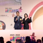 Dee Hsu Instagram - 今天以這身勁裝出席韓國觀光公社舉辦的記者會，當然，我就是那位最稱職的韓國觀光大使😏 暑假快到了，真的很推薦大家去韓國旅遊，食物真的太好吃了，玩的景點也非常多，愛帥哥的女性也絕對不會失望，一起前進韓國吧❤️ #韓國觀光大展 #韓國觀光公社台北支社 @hm @muglerofficial #MuglerHM 妝髮 @happyyali 造型 @stylingbyscarlettyeh 攝影 @river.ts