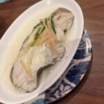 Dee Hsu Instagram - 今天我又是性感廚娘！第一道是南瓜蒸飯，我承認有人會說像排泄物的顏色，但我女兒狂吃❤️真的是好吃啦！高麗菜是我一直不敢挑戰的菜，因為我覺得它們好澎，到底要炒多久才會縮小！但今天也成功了！我一定要跟小s要簽名照啦❤️