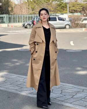 Dee Hsu Instagram - 5天4夜的韓國行結束了，這次可以玩得那麼盡興，都要感謝韓國觀光公社金長實社長的邀請，以及我的韓國妹妹：總社的金到希次長為我們精心的安排！金妹妹我愛妳❤️最後還是把握機會吃了韓國的美食：著名的一隻雞👍還買了3條超軟的睡褲❤️希望我跟金妹妹可以在台北相聚，讓妳見識見識台灣的美食美景🥰我回去工作可能會是這個狀態喔！但絕對還是可以主持的💪

#韓國觀光公社 #한국관광공사 
#韓國S郎嘿❤️ #한국여행 #한국사랑해❤️ 

Outfit @allsaints
Accessories @oliviayaojewellery