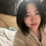 Dee Hsu Instagram – 明明每次收工都覺得自己很漂亮，可是一在攝影棚就有嚴重的容貌焦慮，覺得自己怎麼看都不對勁，可是你們自己看，我收工是不是很漂亮？