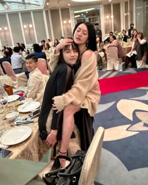 Dee Hsu Instagram - 第一次參加同志的婚禮，他們兩位都是我的gay friends!我愛他們，也感謝他們開明的父母支持，讓他們能在祝福中步入婚姻！愛是無分別的❤️