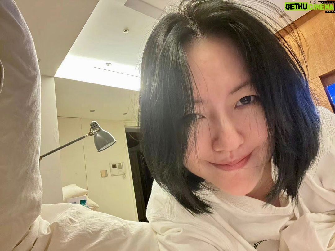 Dee Hsu Instagram - 恭喜慷仁勇奪金馬獎最佳男主角獎!我更加榮幸能和你合作🙏