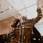 Dee Hsu Instagram - 被夾住的Queen Of Burberry @burberry #burberry #BurberryTaipei101 #BurberryMinecraft Taipei 101 BURBERRY