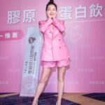Dee Hsu Instagram – 很開心能成為 @tklab_official 膠原蛋白飲的代言人
 
看看我無時無刻都保持在這麼美麗無敵的狀態~
 
本人跟照片 沒有差別嘛~ TK膠原蛋白飲~ 好喝有感又不貴，趕快跟我一起喝～現在雙11還有超值優惠，一盒只要$399👉https://tklab.tw/778K
#TKLAB  #膠原蛋白飲