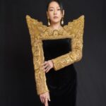 Dee Hsu Instagram – 還有誰能駕馭！

Jewelry ：@bulgari #bulgari
Dress：@moschino #moschino @bluebelltw
Shoes： @aquazzura #aquazzura