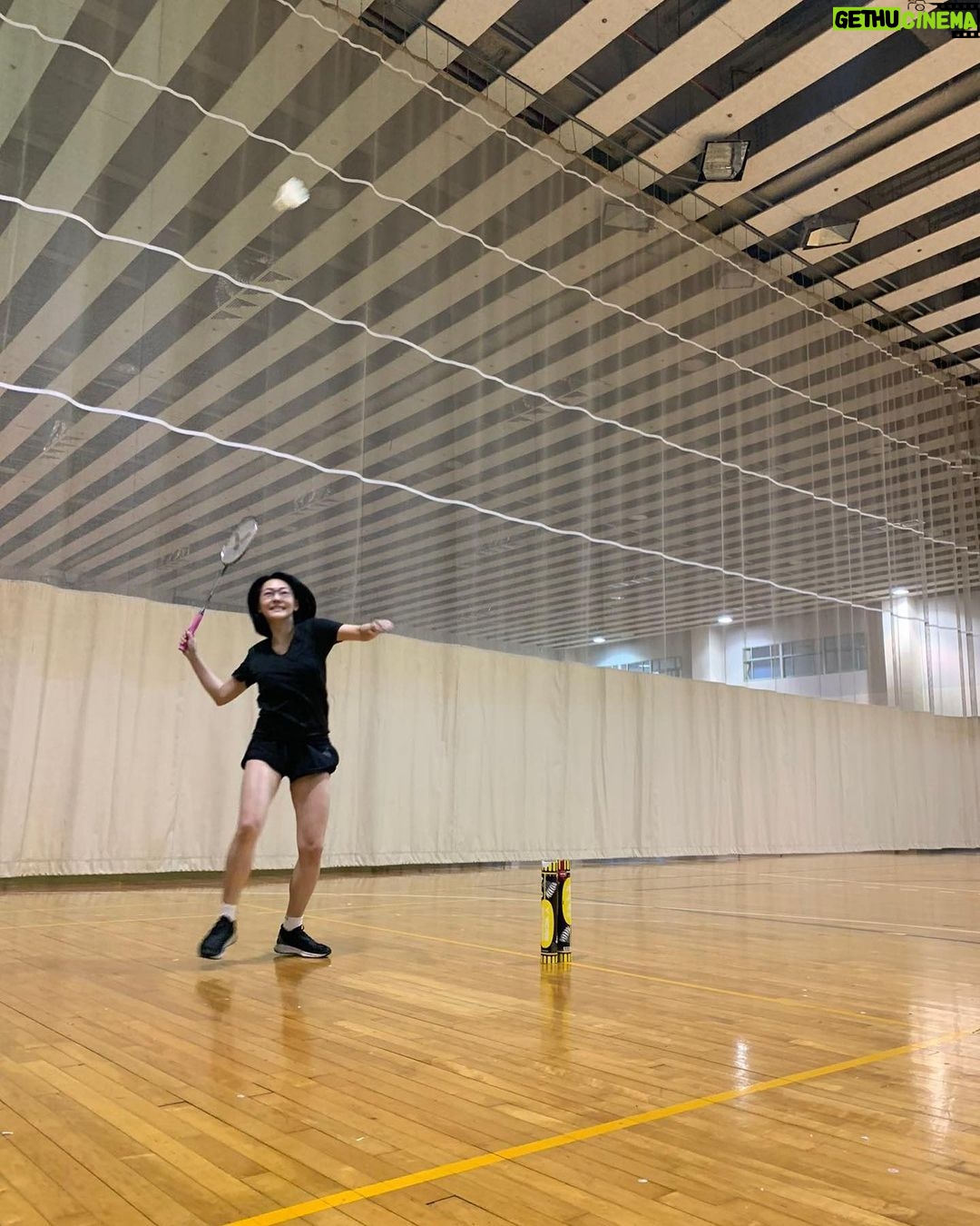 Dee Hsu Instagram - 不能光瘦,肌肉也要練起來,以後走路、蹲下站起來才能輕鬆💪