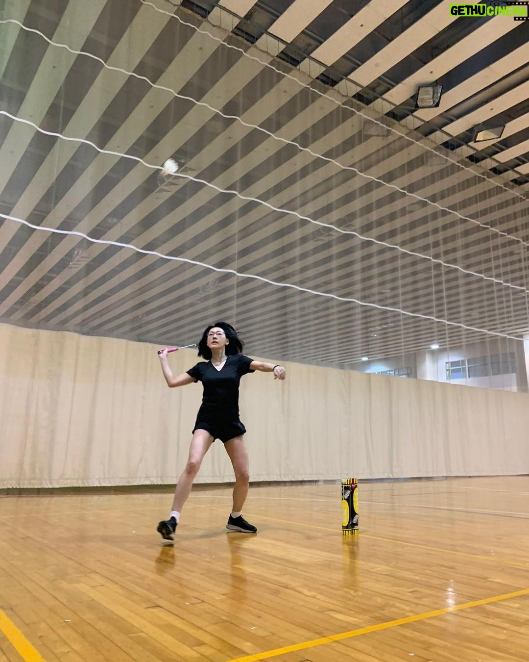 Dee Hsu Instagram - 不能光瘦,肌肉也要練起來,以後走路、蹲下站起來才能輕鬆💪
