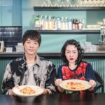 Dee Hsu Instagram - 真的好感謝我姐姐大S，在我對自己最沒自信的時侯鼓勵我主持，甚至她還直接當製作人，提供了非常多的創意！於是又邀了讓我可以無拘無束主持的另一位製作人B2！才有了熙娣想聊，我夢想中的節目！結果竟然得了亞洲最佳脫口秀，實在太開心、太感恩了！以後自稱國際巨星的時侯，不會嘴軟了！（不過好像也沒嘴軟過🤣）謝謝整個團隊的努力、每位來賓的熱情參與！在此，熙娣致上十二萬分的謝意！