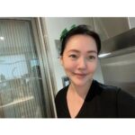 Dee Hsu Instagram - 開工前再幫女兒煮一頓老套的晚餐～咖喱飯加玉米湯❤️以後她們就會很懷念我做的菜😌