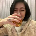 Dee Hsu Instagram - 年前最後一天錄小姐不熙娣，所有的工作人員真的辛苦了，我的搭檔柳先生也辛苦了,謝謝你們的付出!也謝謝賞光看我們節目的觀眾❤️祝大家新年快樂、身體健康……..不寫了，我要去喝酒了！愛大家❤️❤️❤️❤️❤️