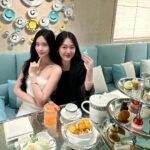 Dee Hsu Instagram – 跟女兒一起在Tiffany新開的咖啡廳Blue Box Cafe Taipei喝下午茶，真的是又幸福又時尚❤

#blueboxcafetaipei
#TiffanyLock 
@tiffanyandco
@blueboxcafetaipei