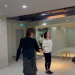 Dee Hsu Instagram – 以後可以麻煩不要把翔翔老師拍進來嗎？不然一直有人說被他圈粉😮‍💨這是我的地盤耶😝